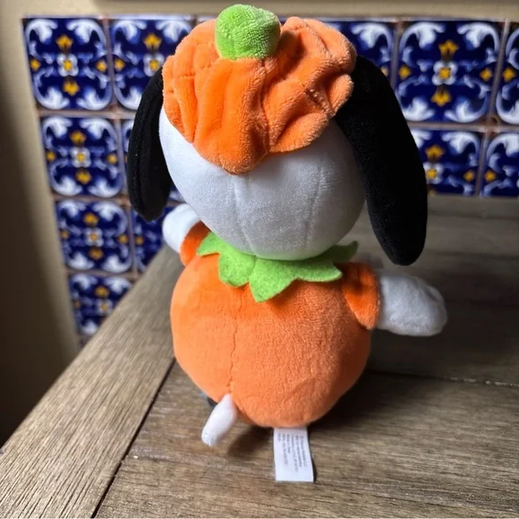 Halloween pumpkin Snoopy Plush Toy by hallmark used - Picture 4 of 16